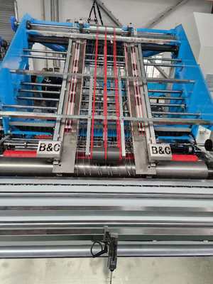 उच्च-सटीक स्वचालित बांसुरी लैमिनेटर मशीन बड़े पेपर आकार (170*170 सेमी) और एकाधिक पावर विकल्पों (22kw-30kw) के साथ