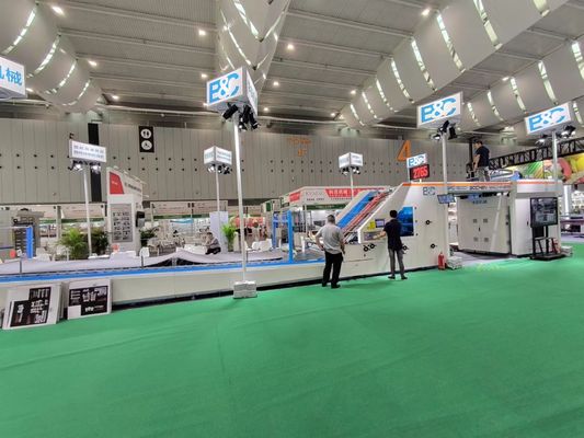 इलेक्ट्रिक ड्राइविंग 5ply शीट टू शीट लेमिनेटिंग मशीन 300gsm-10mm कार्डबोर्ड और बी ई फ्लूट के लिए