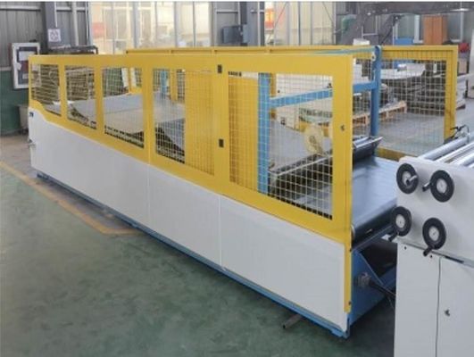 CE शील्ड के साथ 380V शीट टू शीट लैमिनेटिंग मशीन 1500x1500mm