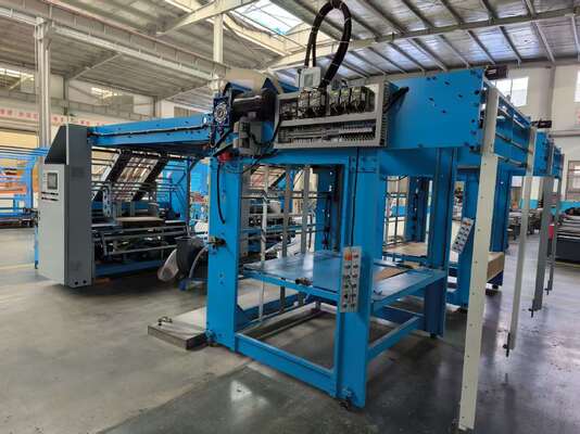 स्वचालित हाई स्पीड फ्लूट लैमिनेटर लैमिनेटिंग मशीन नालीदार पेपरबोर्ड लैमिनेशन लिथो लैमिनेटर के लिए